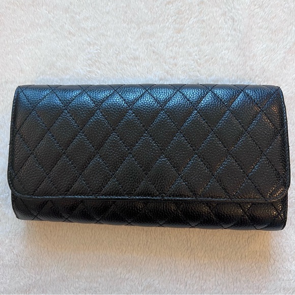 BROWN’S Black Clutch with Removable Chain - Picture 6 of 6